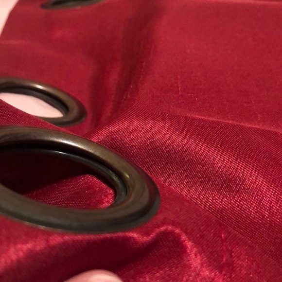 Curtain Lot - Picture 14 of 15